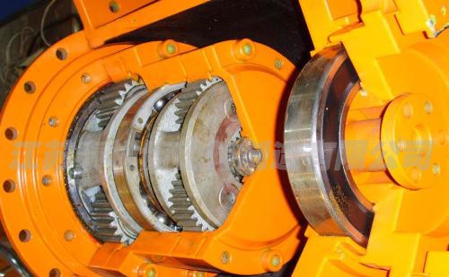 卷?yè)P(yáng)減速機(jī)